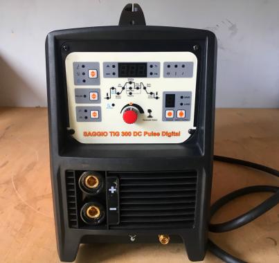 FoxWeld SAGGIO TIG 300 DC Pulse Digital уценка